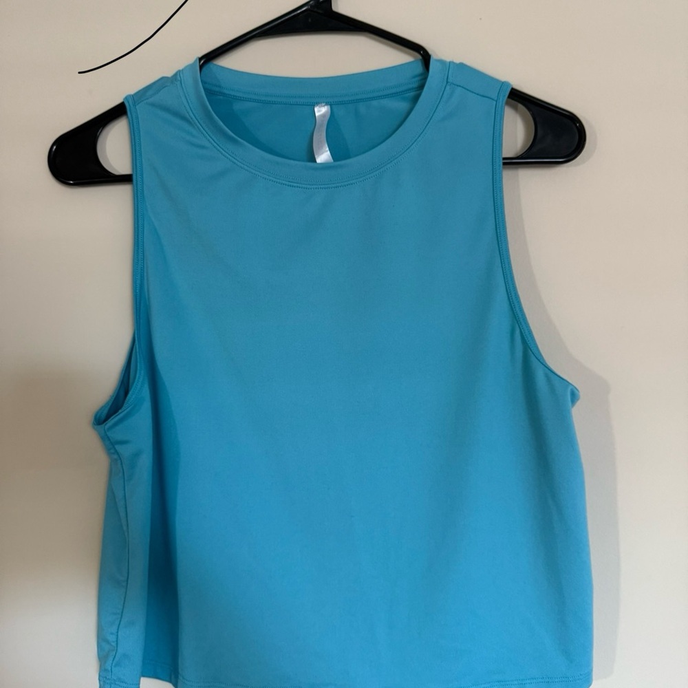 Fabletics Blue Muscle Tee Crop Sleeveless Top